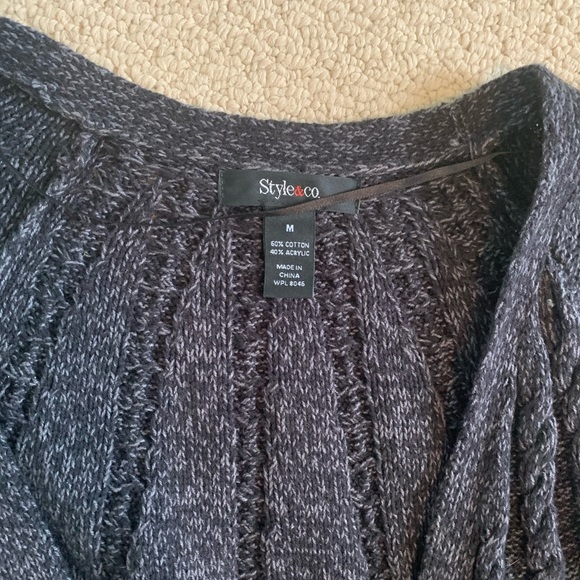 Cable knit cardigan - Picture 2 of 3